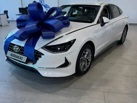 Hyundai Sonata 2020 года за 10 000 000 тг. в Уральск – фото 2