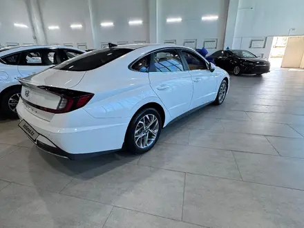 Hyundai Sonata 2020 года за 10 000 000 тг. в Уральск – фото 9