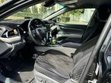 Toyota Camry 2021 года за 12 100 000 тг. в Павлодар – фото 5