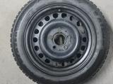 Зимнию Резину с дисками размер 185/60R15 за 70 000 тг. в Талгар