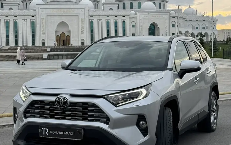 Toyota RAV4 2020 года за 15 500 000 тг. в Шымкент