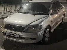Mitsubishi Lancer, 2000
