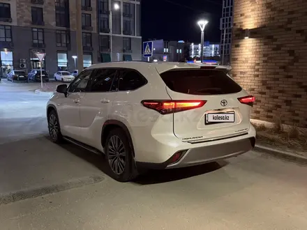Toyota Highlander 2021 года за 27 000 000 тг. в Атырау – фото 10