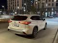 Toyota Highlander 2021 годаүшін27 000 000 тг. в Атырау – фото 2