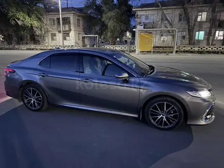 Toyota Camry 2024 года за 19 500 000 тг. в Атырау – фото 4