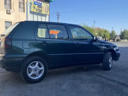 Volkswagen Golf 1997 года за 2 500 000 тг. в Шымкент – фото 2