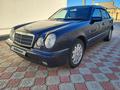 Mercedes-Benz E 320 1997 года за 4 500 000 тг. в Актау – фото 2