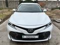 Toyota Camry 2020 года за 12 600 000 тг. в Тараз – фото 2