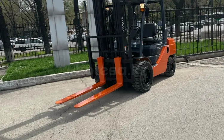 Toyota  02-8FGJ35 2017 года за 16 400 000 тг. в Алматы
