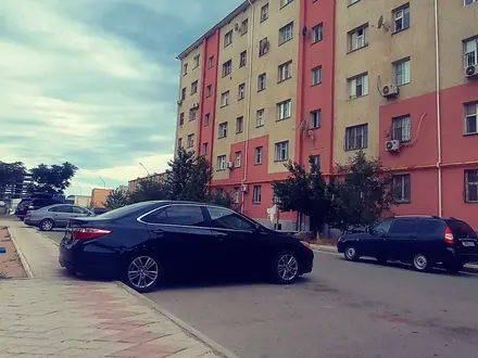 Toyota Camry 2015 года за 8 400 000 тг. в Атырау – фото 3