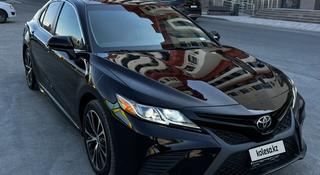 Toyota Camry 2018 года за 7 800 000 тг. в Атырау