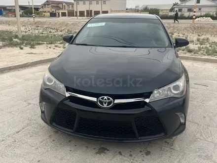 Toyota Camry 2016 года за 5 500 000 тг. в Жанаозен