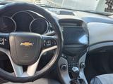 Chevrolet Cruze 2010 года за 3 350 000 тг. в Костанай – фото 2