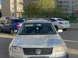 Volkswagen Passat 2002 года за 2 400 000 тг. в Астана – фото 2