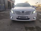 Toyota Camry 2011 года за 7 400 000 тг. в Тараз