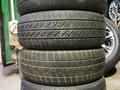 Резина 215/55 r17 Yokohama за 27 000 тг. в Алматы