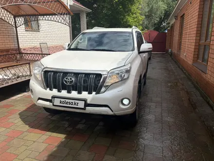 Toyota Land Cruiser Prado 2016 года за 15 000 000 тг. в Актобе – фото 2
