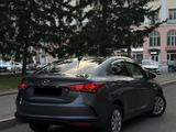 Hyundai Accent 2021 года за 7 800 000 тг. в Усть-Каменогорск – фото 2