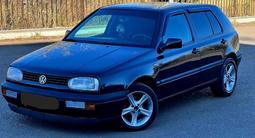 Volkswagen Golf 1995 годаүшін2 350 000 тг. в Караганда – фото 2