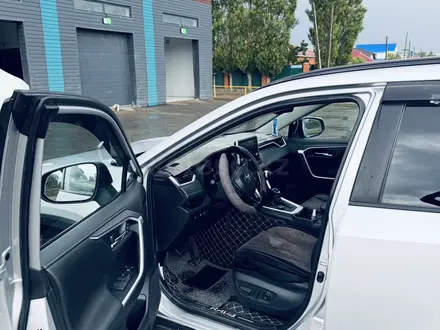Toyota RAV4 2019 года за 15 100 000 тг. в Актобе – фото 7