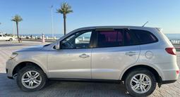 Hyundai Santa Fe 2012 годаүшін7 000 000 тг. в Актау – фото 3