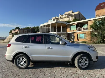 Hyundai Santa Fe 2012 года за 7 000 000 тг. в Актау – фото 2