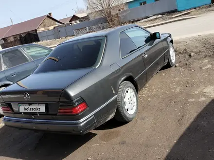 Mercedes-Benz E 200 1987 года за 1 111 111 тг. в Шахтинск