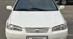 Toyota Camry 1996 годаүшін2 800 000 тг. в Алматы
