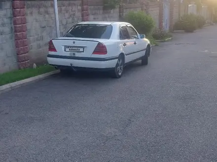 Mercedes-Benz C 200 1995 года за 1 000 000 тг. в Алматы – фото 3