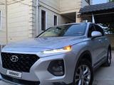 Hyundai Santa Fe 2018 года за 12 000 000 тг. в Шымкент