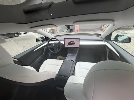 Tesla Model Y 2022 года за 16 000 000 тг. в Алматы – фото 6