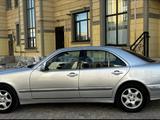 Mercedes-Benz E 320 2001 года за 4 200 000 тг. в Жанаозен – фото 2