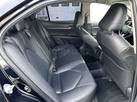 Toyota Camry Prestige 2018 года за 11 990 000 тг. в Алматы – фото 14