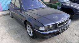 BMW 750 1998 годаүшін4 000 000 тг. в Алматы – фото 2