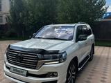 Toyota Land Cruiser 2018 года за 35 000 000 тг. в Актобе