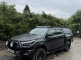 Toyota Hilux 2022 года за 31 000 000 тг. в Алматы