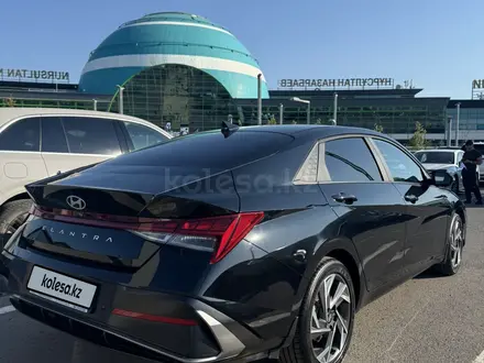 Hyundai Elantra 2024 года за 10 500 000 тг. в Астана – фото 2
