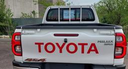 Toyota Hilux 2023 годаүшін19 800 000 тг. в Актобе – фото 5