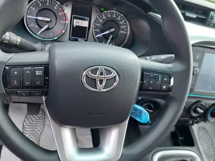 Toyota Hilux 2023 года за 19 800 000 тг. в Актобе – фото 8