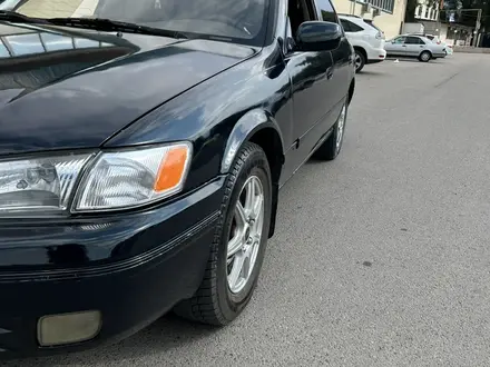 Toyota Camry 1997 года за 3 200 000 тг. в Алматы – фото 5