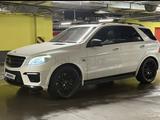 Mercedes-Benz ML 63 AMG 2013 года за 22 000 000 тг. в Атырау – фото 3