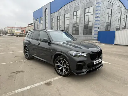BMW X5 2021 года за 38 700 000 тг. в Костанай
