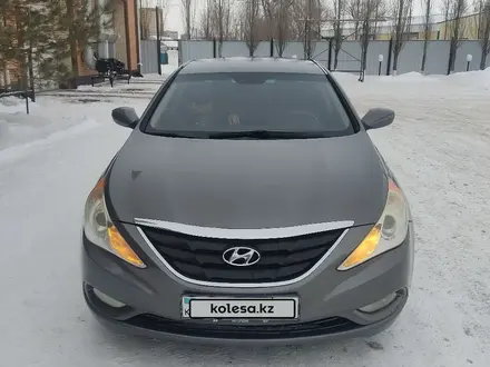 Hyundai Sonata 2013 года за 5 900 000 тг. в Актобе – фото 2