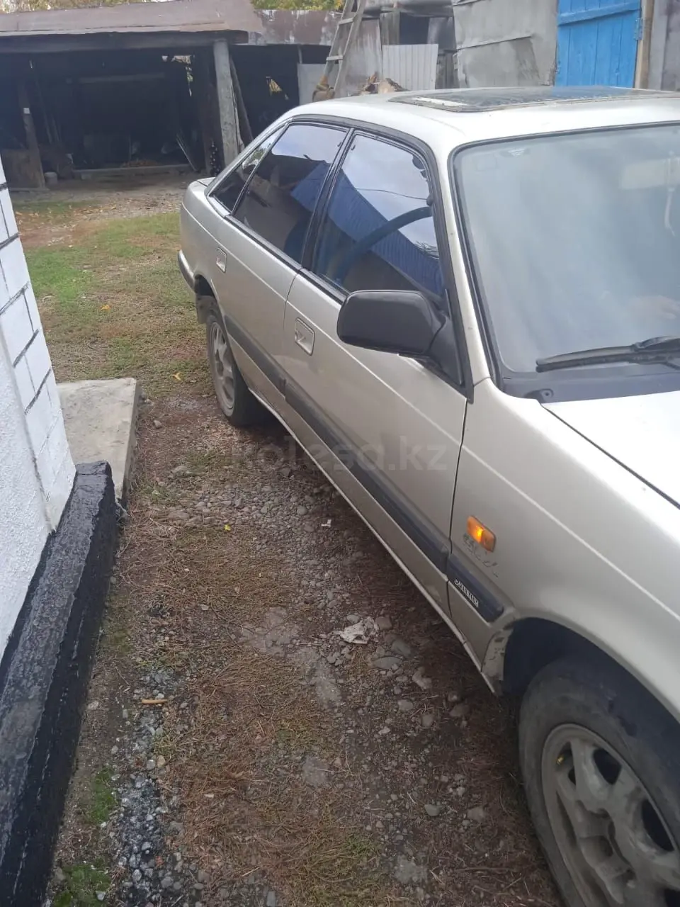 Mazda 626, 1990