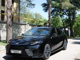 Toyota Camry 2025 года за 20 900 000 тг. в Алматы – фото 4