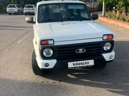 ВАЗ (Lada) Lada 2121 2020 года за 4 300 000 тг. в Алматы – фото 2