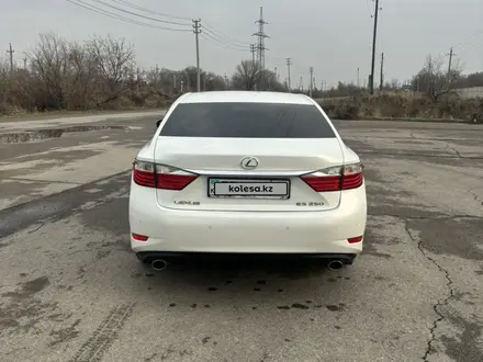 Lexus ES 250 2013 года за 13 000 000 тг. в Тараз – фото 3