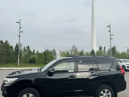 Toyota Land Cruiser Prado 2018 года за 20 700 000 тг. в Астана – фото 3