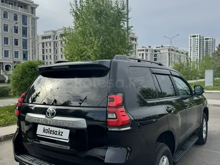 Toyota Land Cruiser Prado 2018 года за 20 700 000 тг. в Астана – фото 22