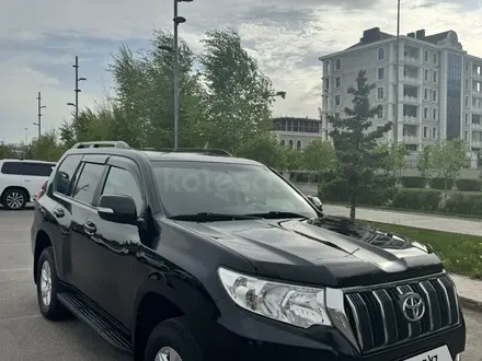 Toyota Land Cruiser Prado 2018 года за 20 700 000 тг. в Астана – фото 6